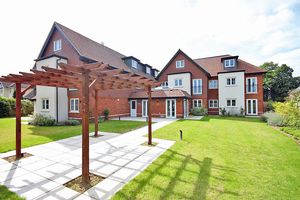 Fir Tree Court, Limpsfield Road